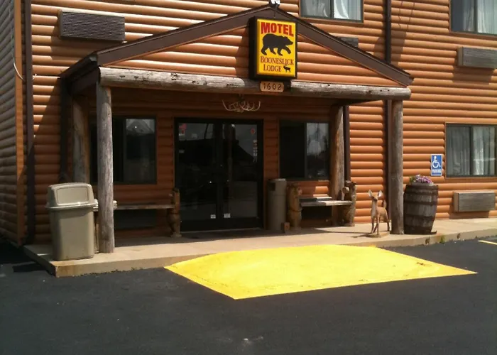 Booneslick Lodge - Neosho